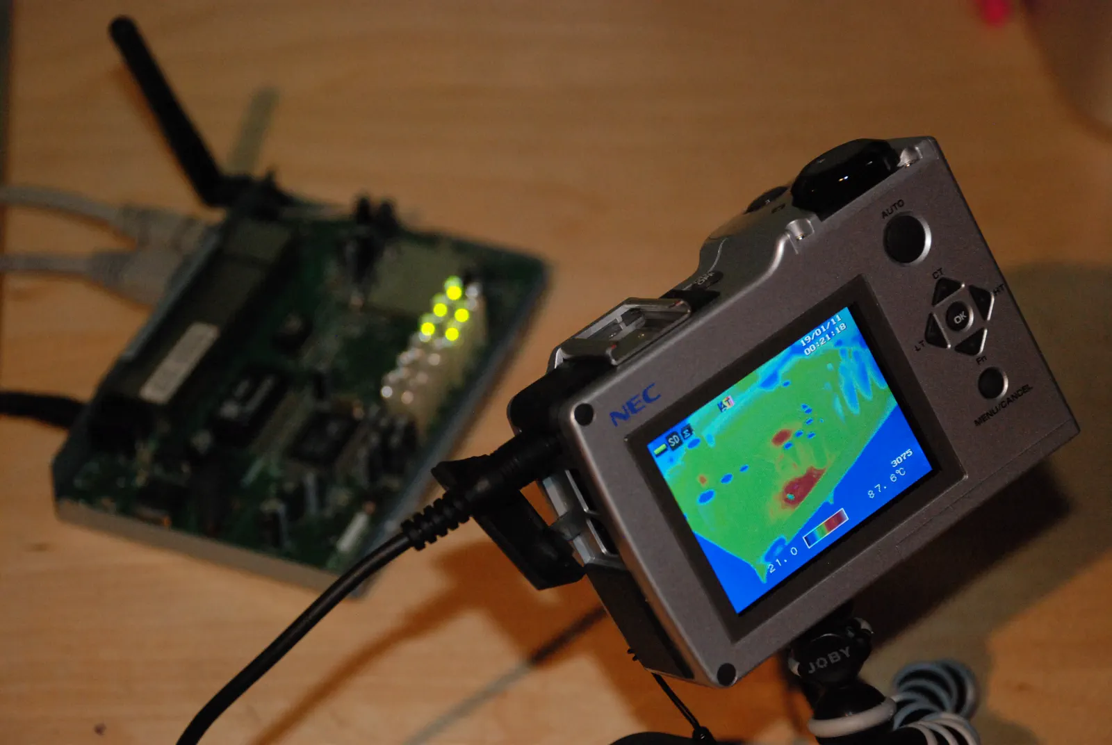 Independent public-domain electronics thermography reference illustrating device-level verification