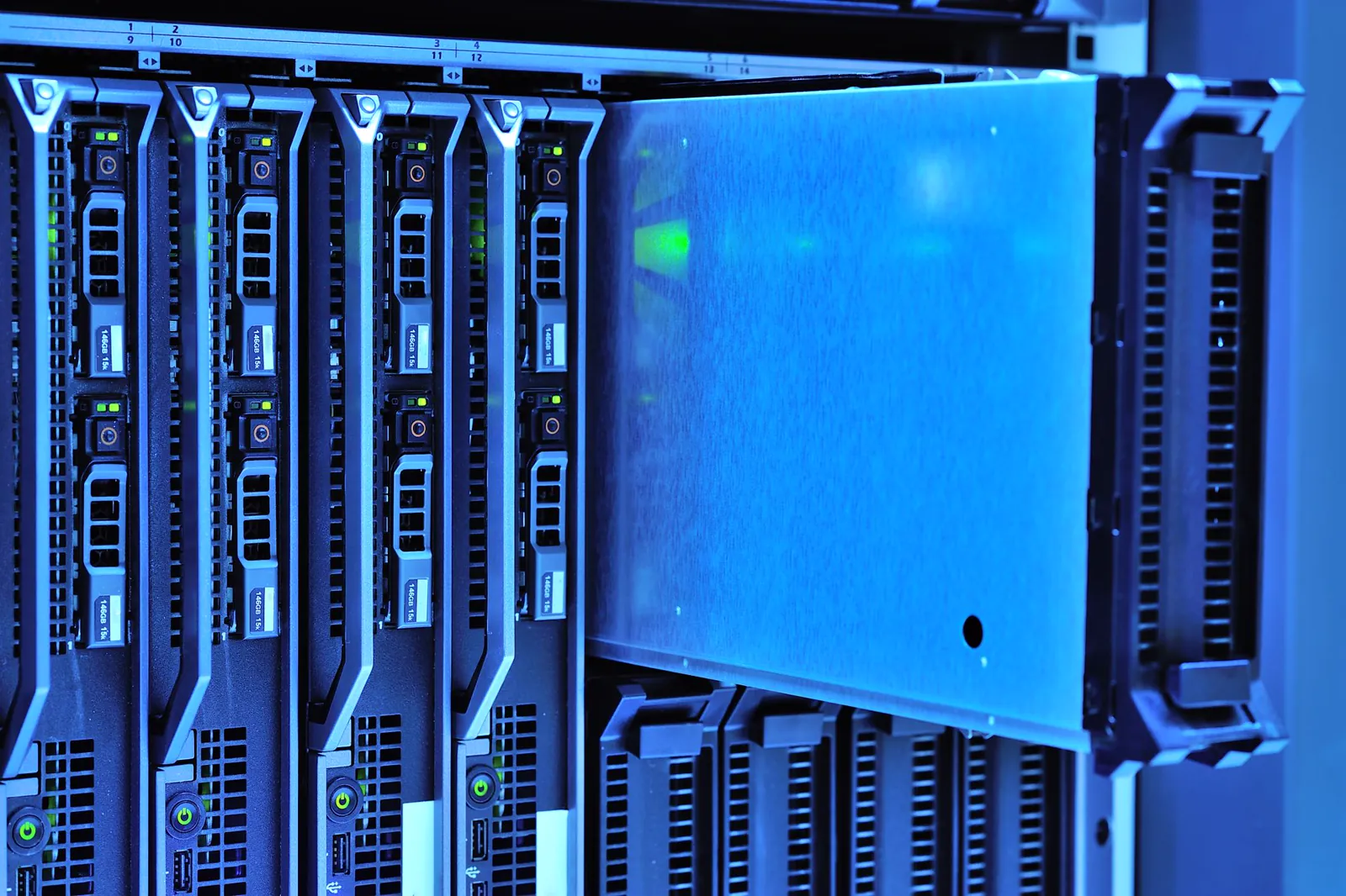 Independent server hardware detail used to illustrate an AI and high-performance-computing cooling context
